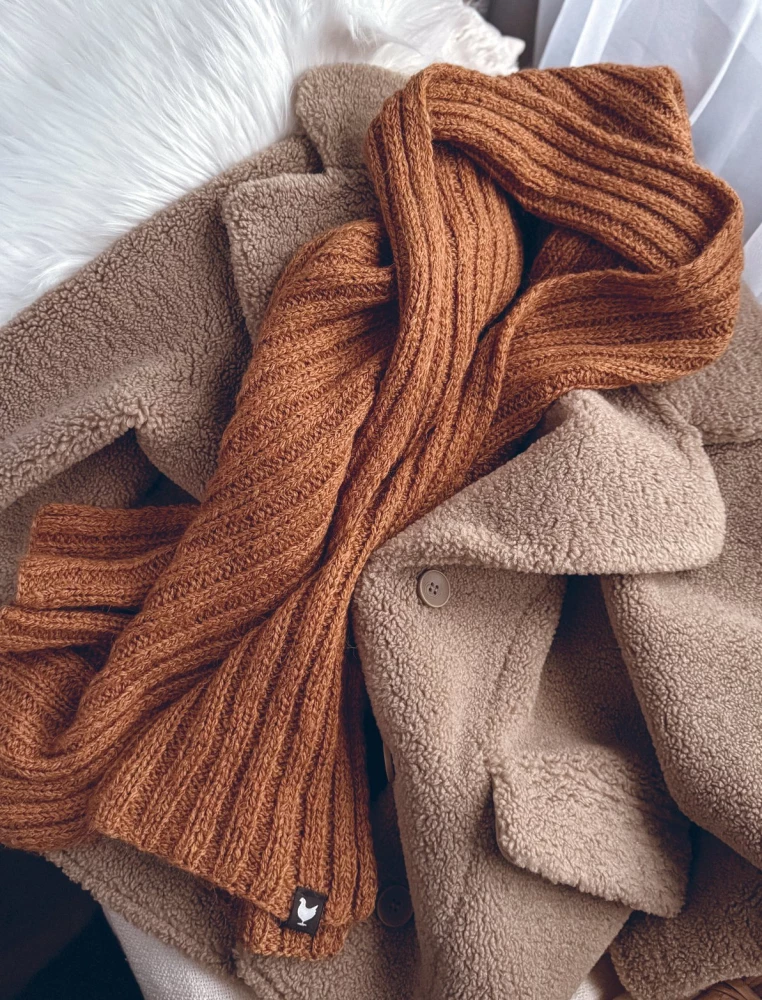 Knitting Master. 5000 Accessories: Hats, Hoods, Cowls, Mittens, Gloves, Socks. A Constructor Book for Trendy Models for a Stylish Winter Look