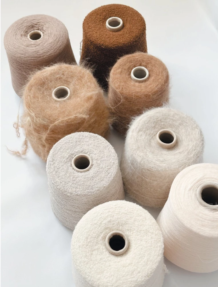 Knitting Below the Waist. A Practical Guide to Seamless Knitting of Waist Products on Needles