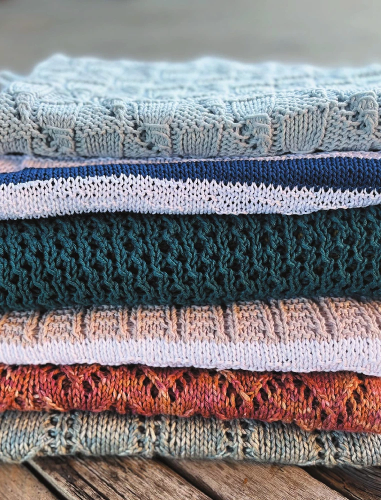 Knitted BODY POSITIVE. Beautiful Plus Size Knitwear. Tips and Secrets for the Perfect Fit