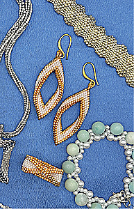Schmuck aus Perlen und Beads für Anfänger. 5 Sets