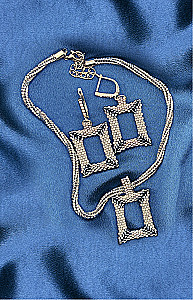 Schmuck aus Perlen und Beads für Anfänger. 5 Sets