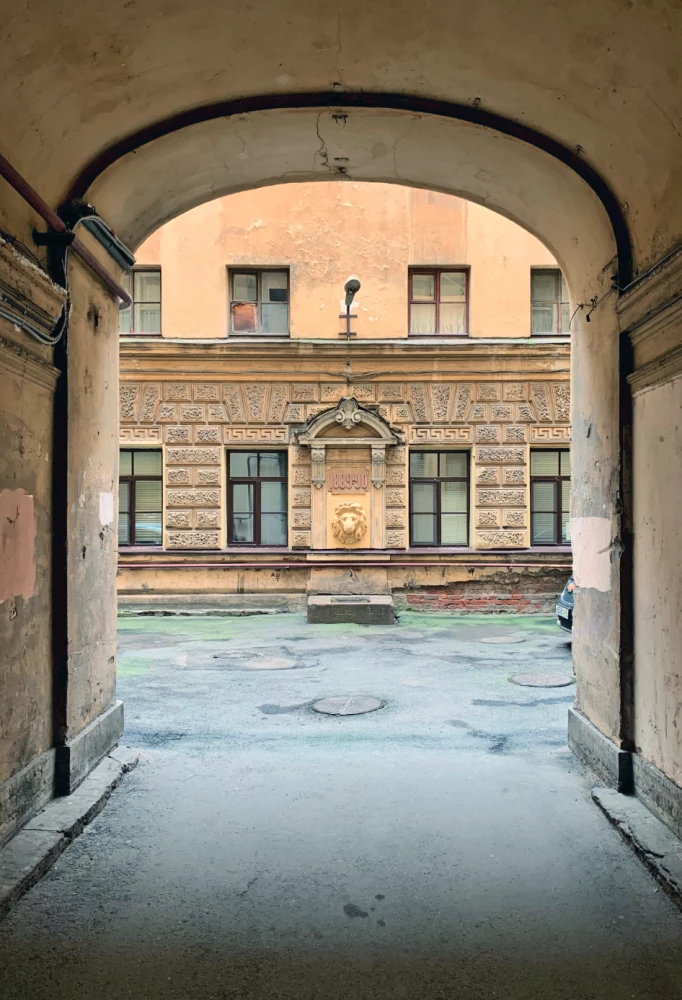 Эстетика Петербурга. Дворы Северной столицы, в которых оживает история