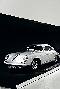 Porsche. The History of a Legendary Manufacturer