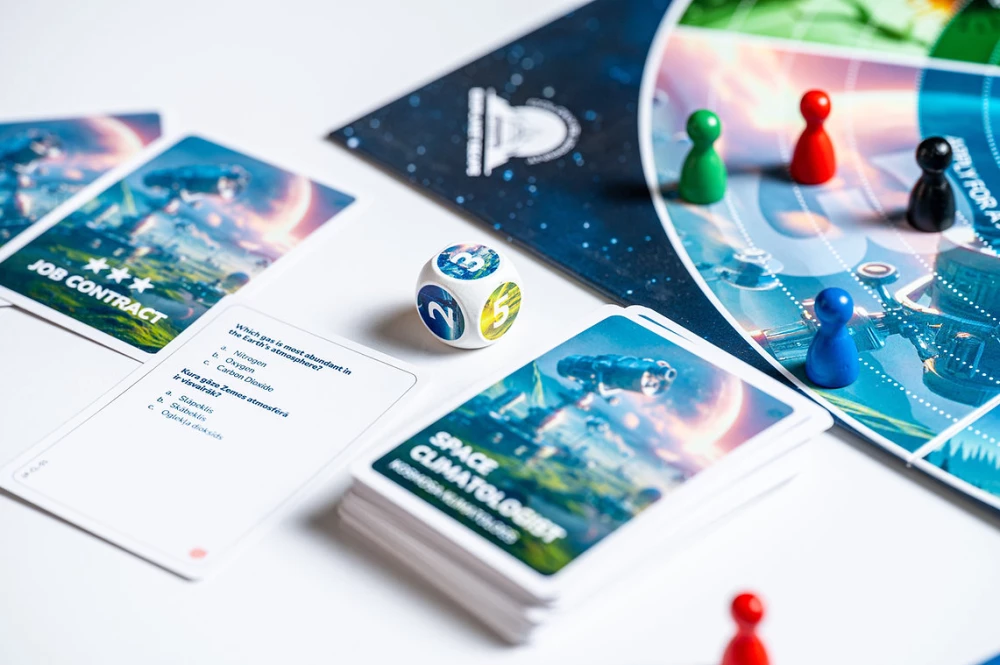 Lauamäng - Exoplanet Escape (Põgenemine eksooplanetilt), läti ja inglise keeles