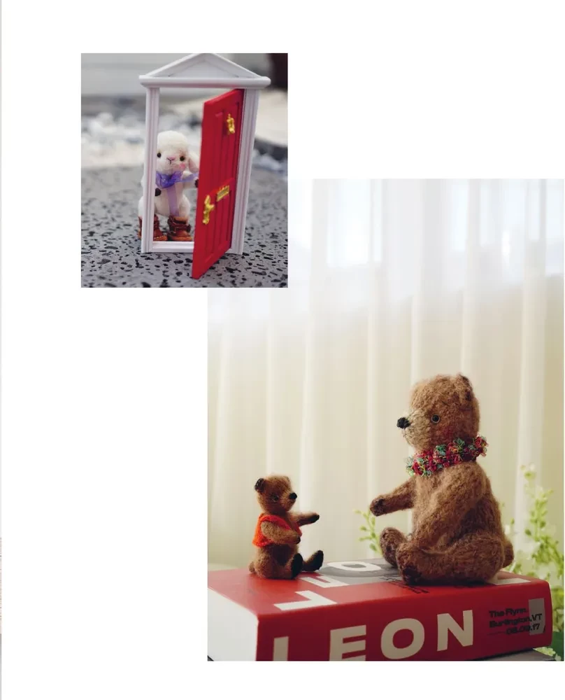 Gelenkspielzeuge auf Stricknadeln. Weich, flauschig, beweglich