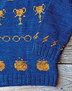 The Magic of Knitting. Knitting Clothing, Toys, and Accessories from the Harry Potter World. Official Edition