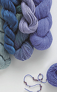 Loops and Beads. The Perfect Guide to Knitting Techniques with Decorative Materials