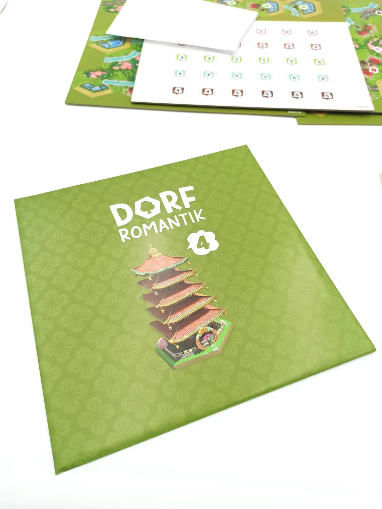 Brettspiel - Dorfromantik. Ländliche Idylle. Sakura
