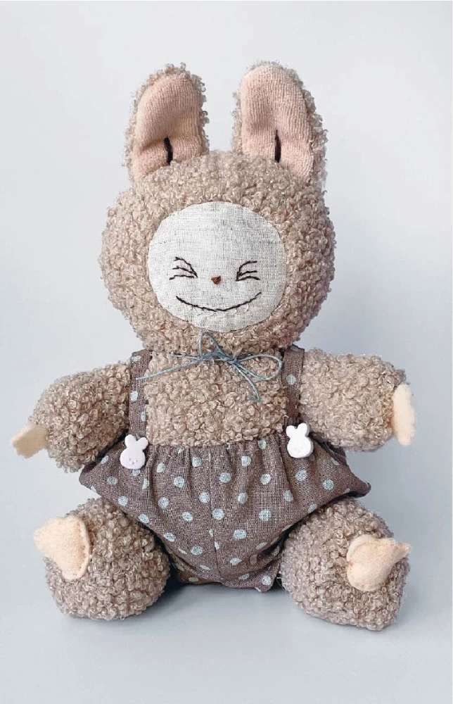 Sewing Labubu. Cute little monster and outfits for it. 6 master classes with patterns