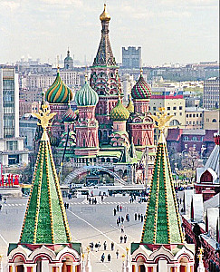 Moscow in Cinema. A Journey to the Filming Locations of Favorite Movies. From Moscow Does Not Believe in Tears to Brother 2