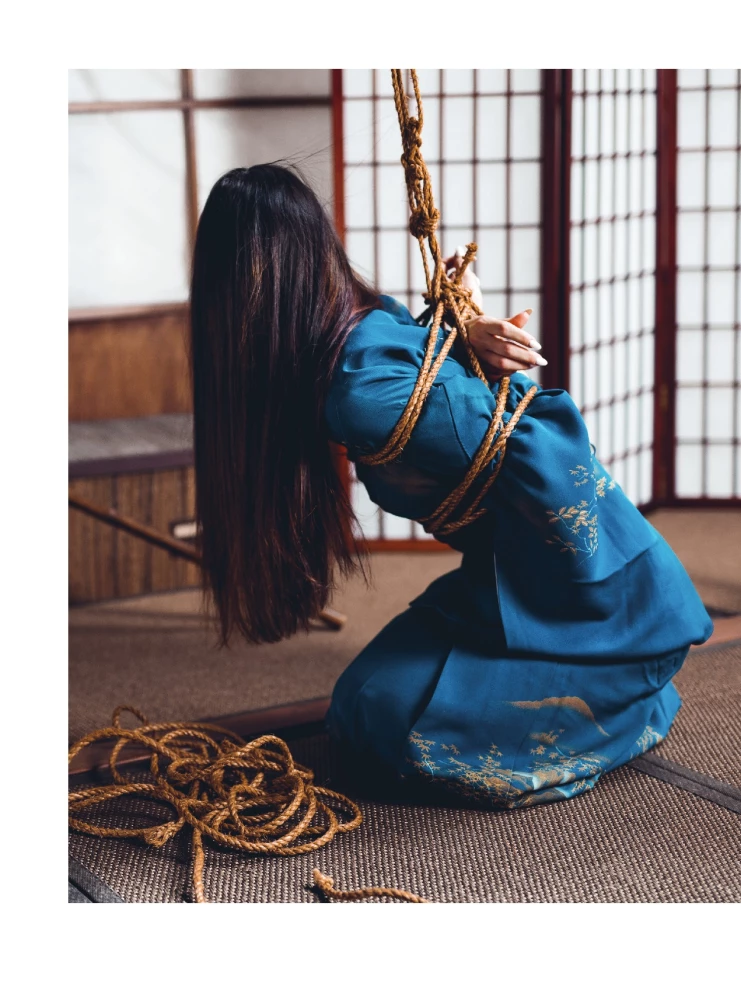 Shibari. The Art of Tying and Gaining Pleasure