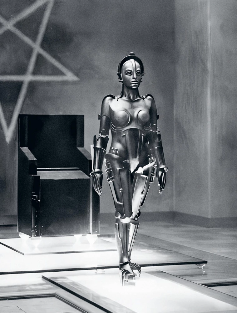 Fashion on Screen. From the Roaring 20s to the Bright 80s: Style Icons