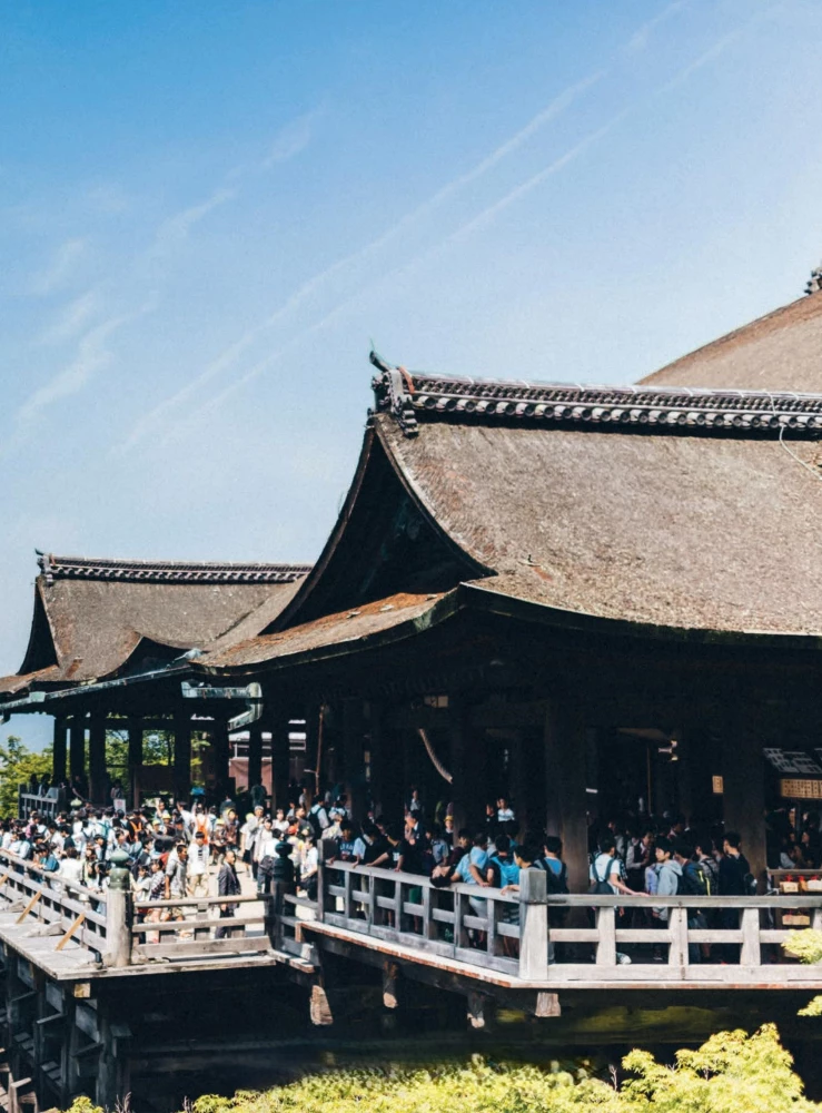 How the Japanese Live