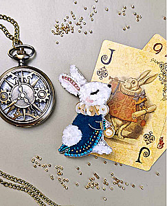Alice in the Land of Beads. Fairy Tale Master Classes in Embroidery and Weaving