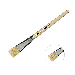 Flat Bristle Brush No. 24 d-24 mm; L-35 mm wooden handle Calligrata