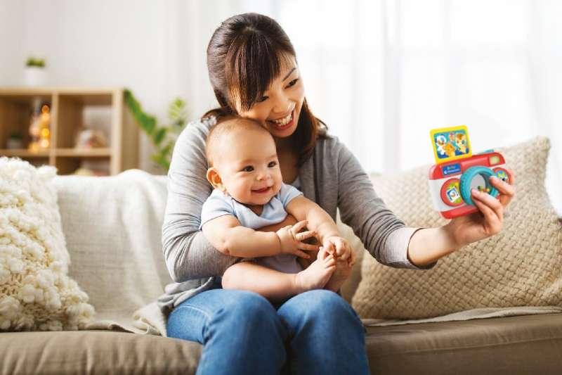 Grzechotka Clementoni: Baby Camera