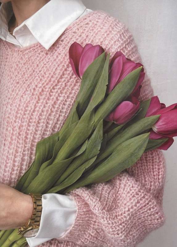 Designing for Yourself. Stylish Shoulder Items. Knitting from the Top Down