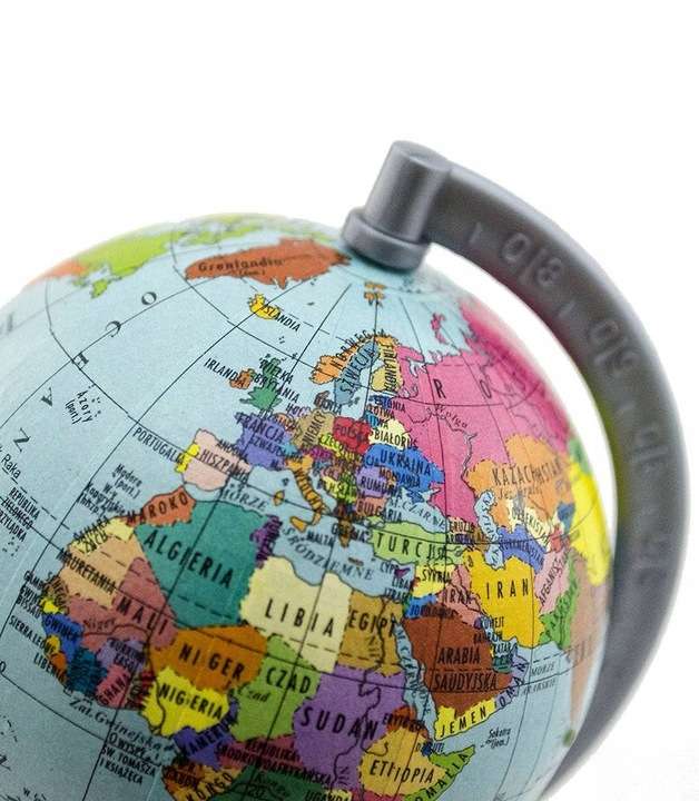 Globe 70 mm Political, film