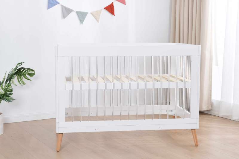 Bērnu gultiņa LPK750 izmērs 120*60, balta