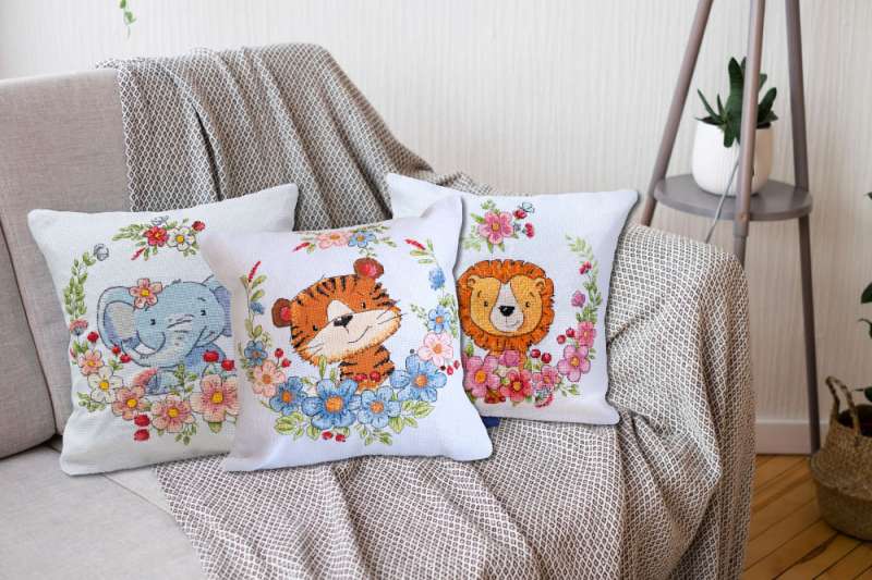 Cushion set for cross-stitch - Tiger cub