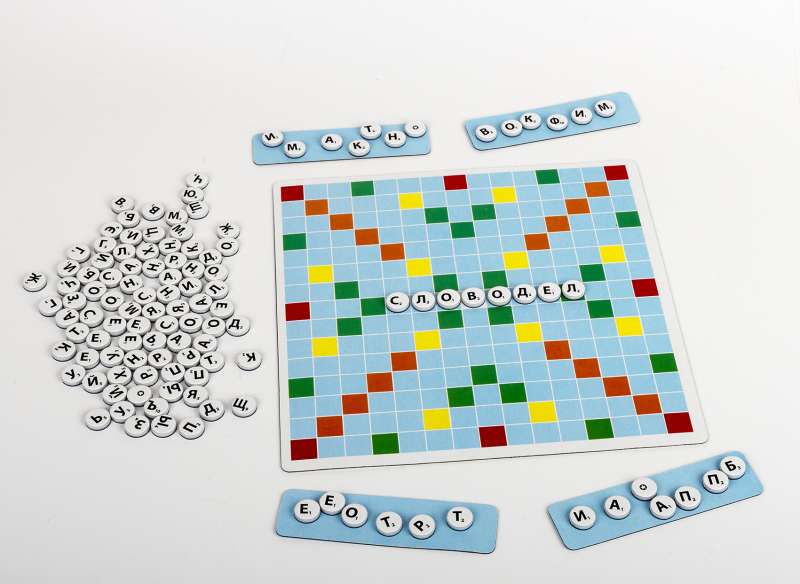 Magnetic Games Smart Games on the Road (Word Maker, Checkers, Chess)