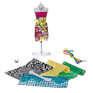Kreativset Puppenkleidung modellieren“