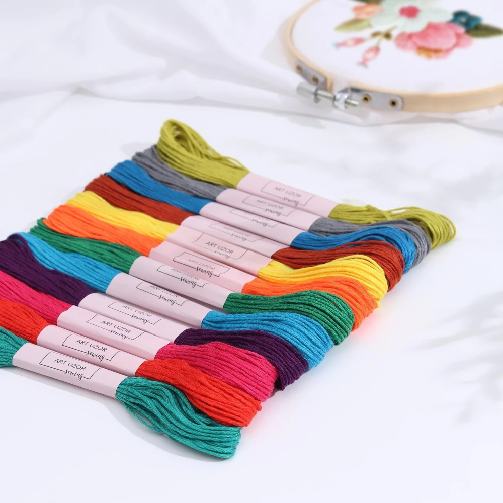 Stickgarn-Set Nr. 5, 8 ± 1 m, 12 Stück