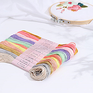 Stickgarn-Set Nr. 6, 8 ± 1 m, 12 Stück