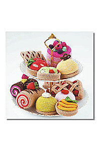 Amigurumi Desserts. Crocheting