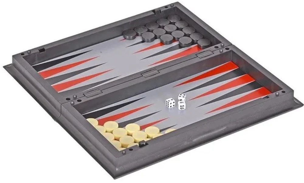 Szachy, warcaby, backgammon i karty. 4 w 1 magnetyczne z planszą do gry