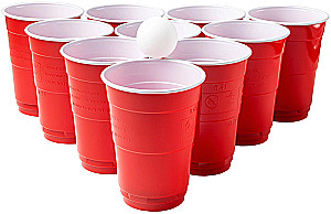 Stalo žaidimas - Beer Pong. Karališkasis birponkas